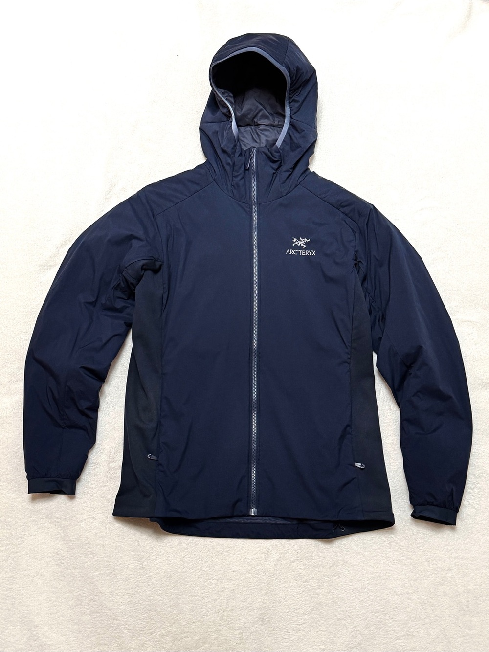 Arcteryx sz L Atom LT Insulated Jacket Hoody Full Zip Navy Blue